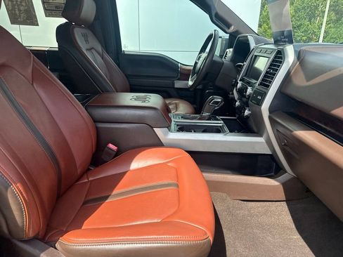 Used 2019 Ford F150 King Ranch w/ Equipment Group 601A Luxury AWD/4WD image 32