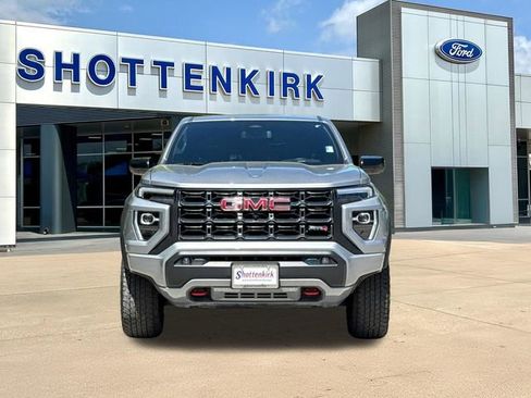 Used 2024 GMC Canyon AT4 w/ Technology Package AWD/4WD image 2