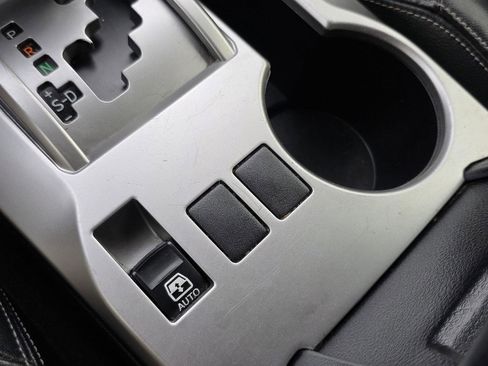 Used 2014 Toyota 4Runner Limited image 18