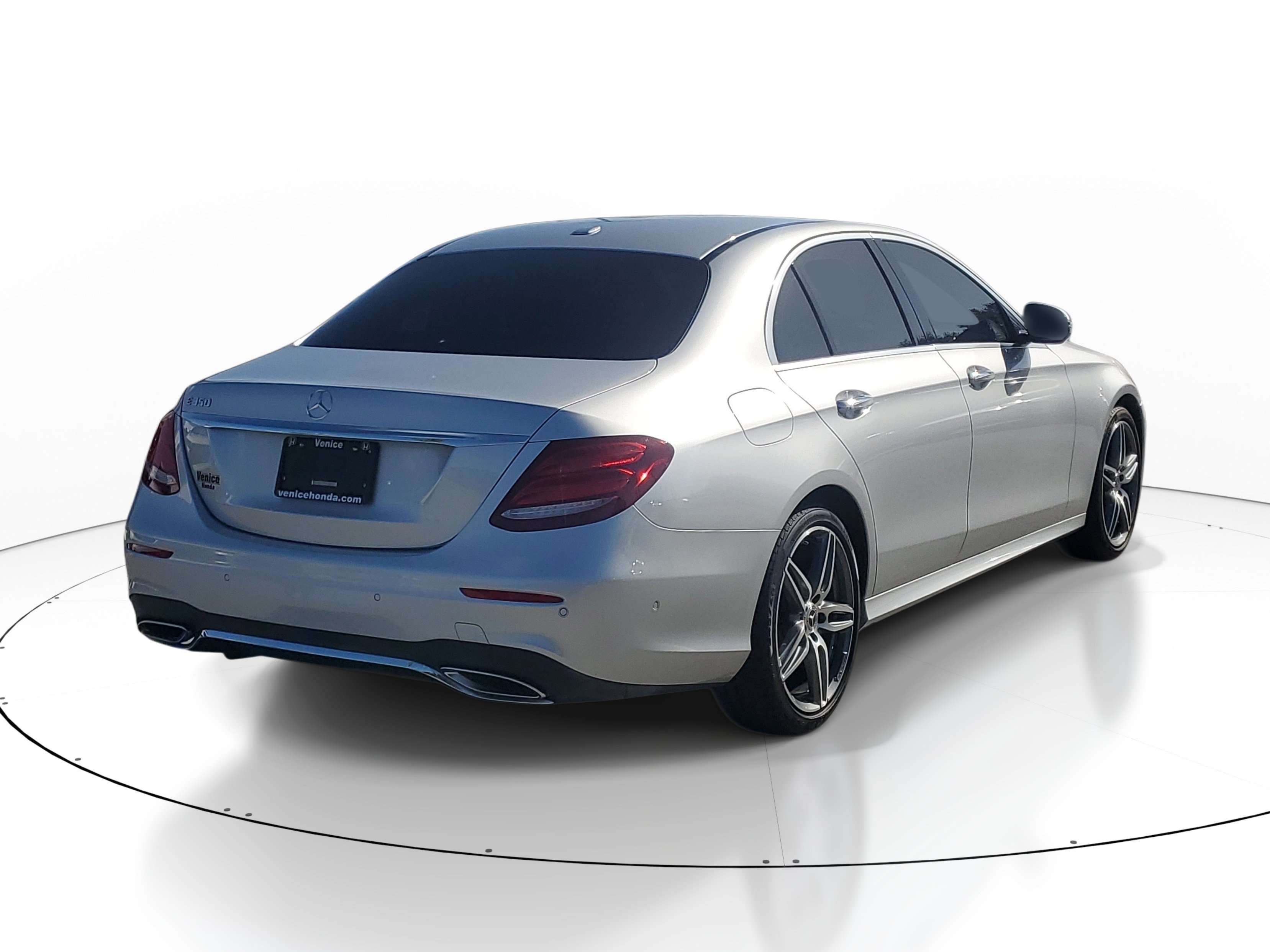 Used 2020 Mercedes-Benz E 350 Sedan image 6