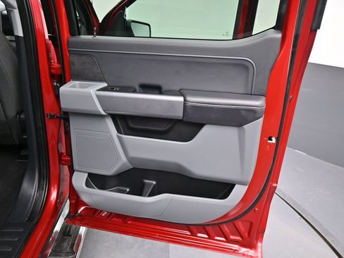 Used 2025 Ford F150 XLT w/ Equipment Group 301A Standard image 19