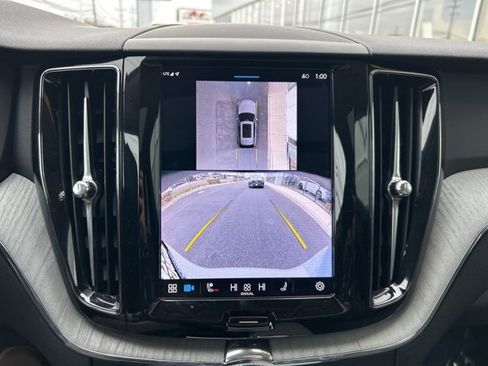 Certified 2025 Volvo XC60 B5 Plus image 23