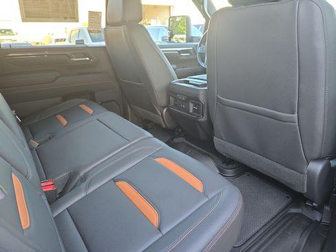 Used 2026 GMC Sierra 2500 AT4 AWD/4WD image 11