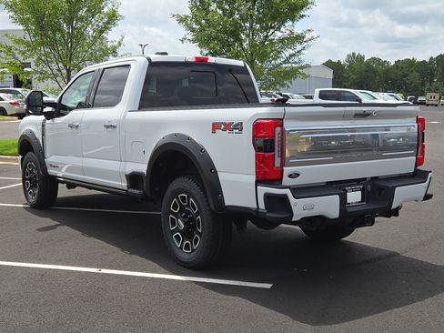 Used 2024 Ford F250 Platinum AWD/4WD image 11