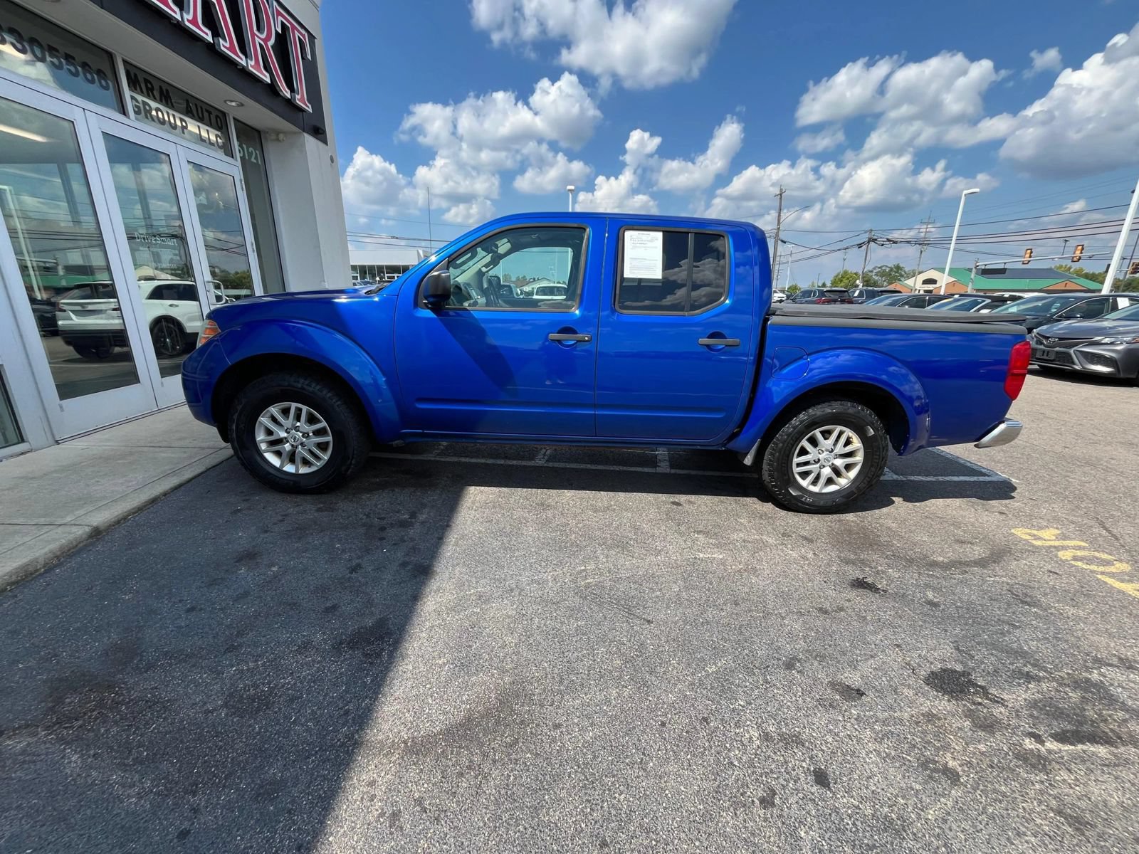 Used 2014 Nissan Frontier SV w/ SV Value Truck Package AWD/4WD image 10