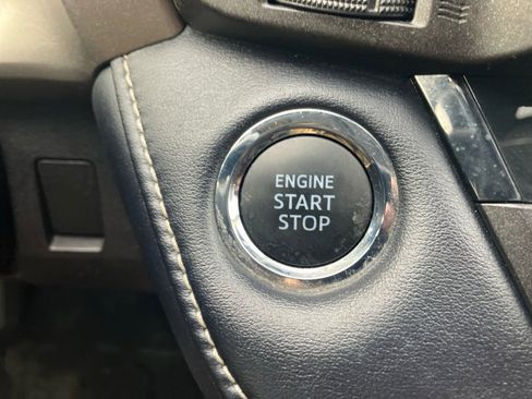 Used 2018 Toyota RAV4 XLE image 23