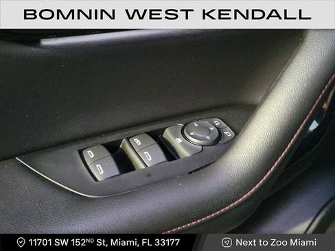 Used 2023 Chevrolet Blazer RS w/ Enhanced Convenience Package image 29