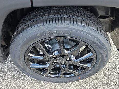 New 2026 Jeep Compass Latitude image 5