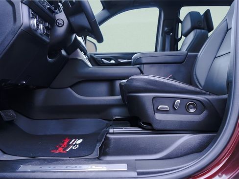 Used 2023 GMC Yukon Denali w/ Denali Reserve Package image 25