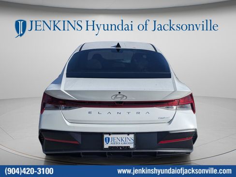 New 2026 Hyundai Elantra Limited image 5