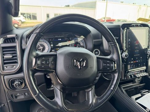 Used 2022 RAM 1500 Limited w/ Body Color Bumper Group AWD/4WD image 11