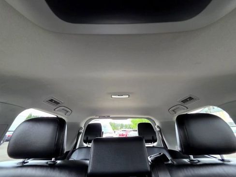 Used 2013 Toyota Land Cruiser AWD/4WD image 25