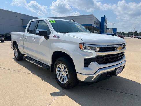 Used 2023 Chevrolet Silverado 1500 LT AWD/4WD image 7