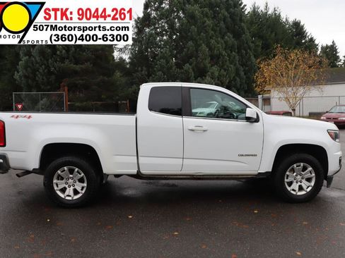 Used 2018 Chevrolet Colorado LT w/ Safety Package AWD/4WD image 11