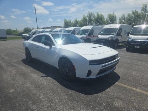 Used 2026 Dodge Charger Scat Pack w/ Blacktop Package AWD/4WD image 2