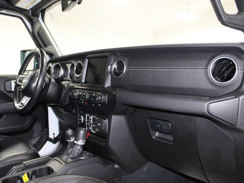 Used 2023 Jeep Wrangler Unlimited Sahara w/ Cold Weather Group AWD/4WD image 27