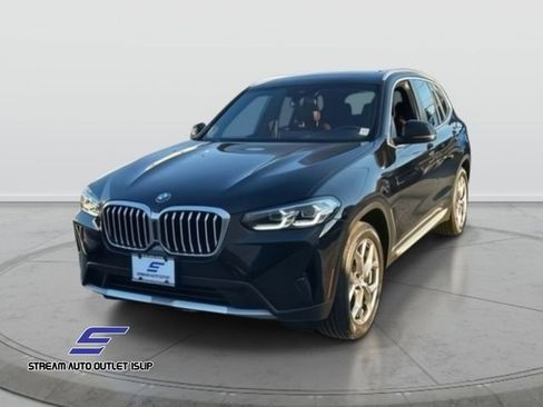 Used 2023 BMW X3 xDrive30i w/ Premium Package image 3