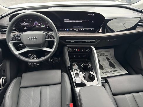Certified 2025 Audi Q5 Premium Plus w/ Premium Plus AWD/4WD image 21