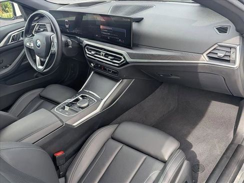 Certified 2024 BMW 430i Convertible w/ Premium Package image 20