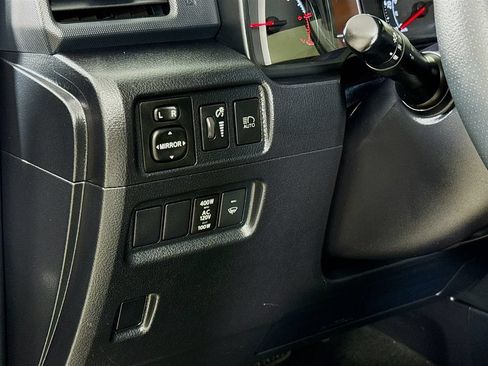 Certified 2023 Toyota 4Runner SR5 AWD/4WD image 12