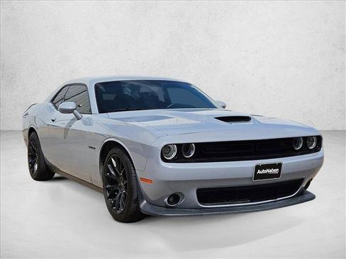 Used 2022 Dodge Challenger R/T w/ Plus Package RWD image 3
