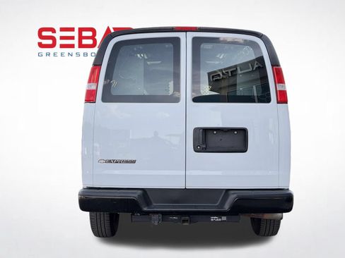 Used 2020 Chevrolet Express 2500 w/ Driver Convenience Package RWD image 8