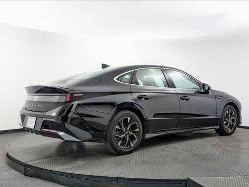 Used 2024 Hyundai Sonata SEL FWD image 8