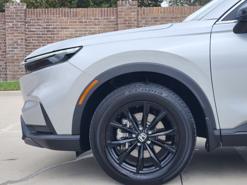 Certified 2025 Honda CR-V Sport image 10