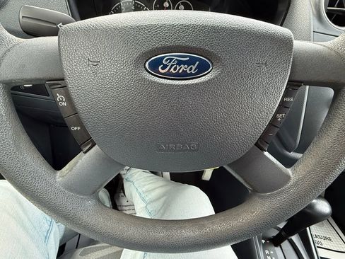 Used 2013 Ford Transit Connect XLT image 7