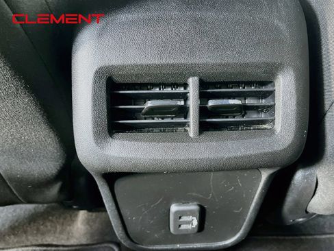 Used 2020 Chevrolet Equinox LT FWD image 31