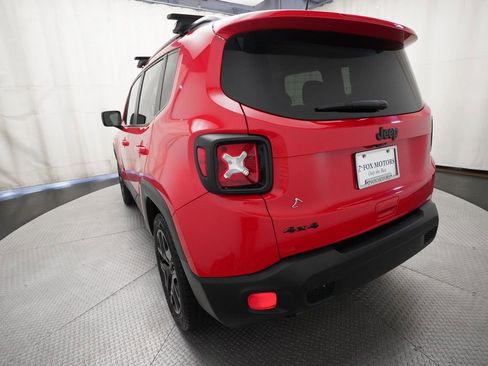 Used 2018 Jeep Renegade Altitude AWD/4WD image 32