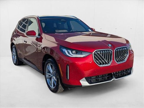 Used 2025 BMW X3 xDrive30i w/ Premium Package image 6