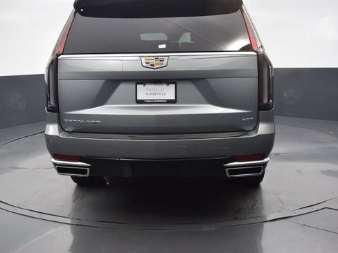Certified 2024 Cadillac Escalade ESV Premium Luxury AWD/4WD image 5