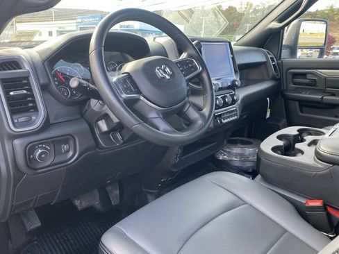 New 2026 RAM 5500 Tradesman w/ Chrome Appearance Group image 44