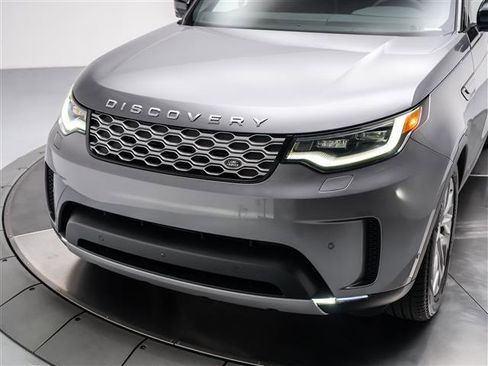 New 2026 Land Rover Discovery S AWD/4WD image 9