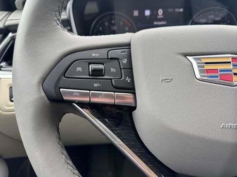 Used 2025 Cadillac XT6 Premium Luxury w/ Technology Package AWD/4WD image 15