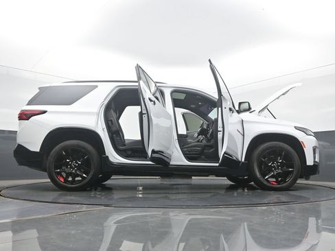 Used 2023 Chevrolet Traverse Premier w/ Redline Edition image 63