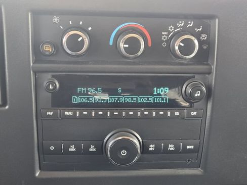 Used 2024 Chevrolet Express 3500 LS RWD image 14