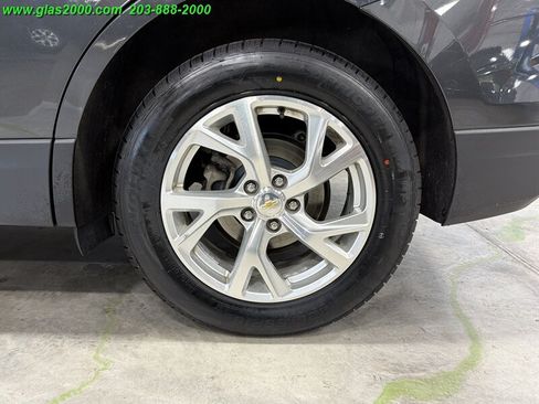Used 2020 Chevrolet Equinox LT AWD/4WD image 16