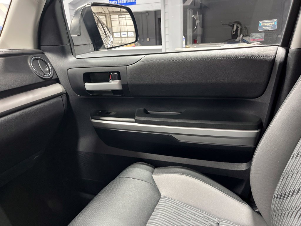 Used 2016 Toyota Tundra SR5 w/ TRD Off Road Package AWD/4WD image 20
