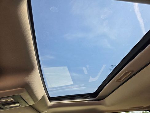 Used 2017 RAM 2500 Longhorn image 14