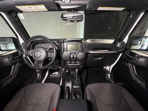 Used 2017 Jeep Wrangler Sport w/ Quick Order Package 24S AWD/4WD image 17