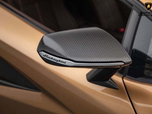 Used 2022 Lamborghini Aventador Countach AWD/4WD image 4