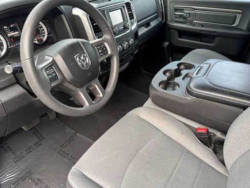 Used 2024 RAM 1500 Classic SLT AWD/4WD image 10