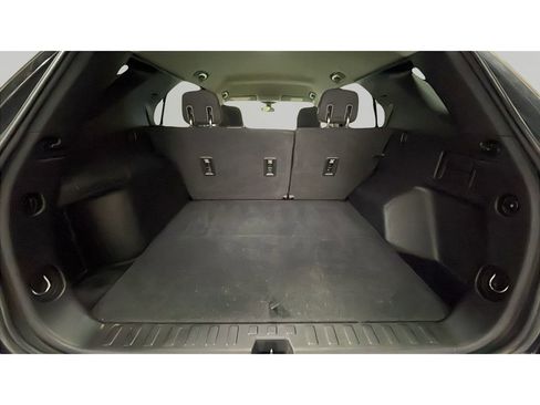 Used 2018 Chevrolet Equinox LT image 16