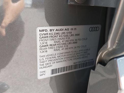 Certified 2025 Audi Q3 2.0T Premium w/ Convenience Package AWD/4WD image 41