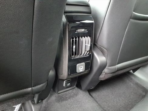 New 2026 Jeep Compass Latitude image 24