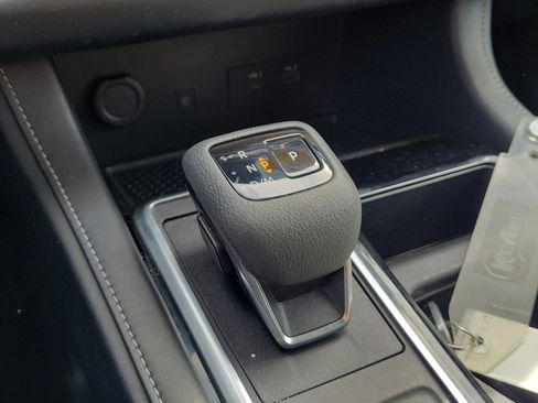 Used 2023 Nissan Pathfinder SL image 33