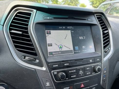 Used 2018 Hyundai Santa Fe Sport w/ Cargo Package FWD image 21