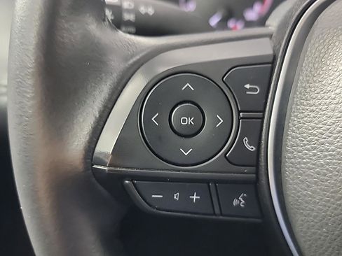 Used 2024 Toyota Corolla Cross LE image 25